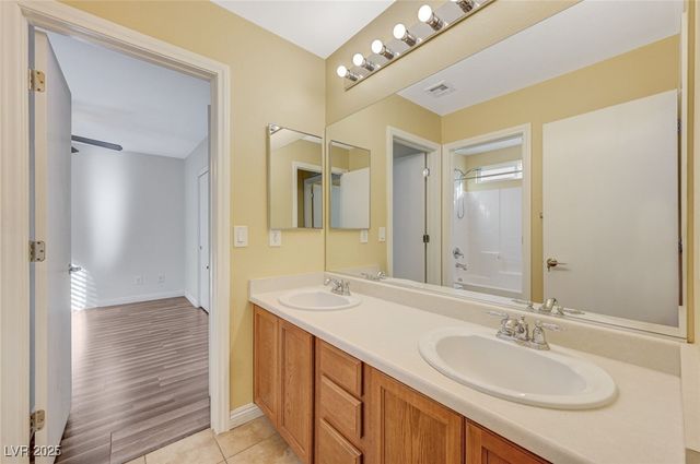 10644 Tray Mountain Avenue, Las Vegas, NV 89166