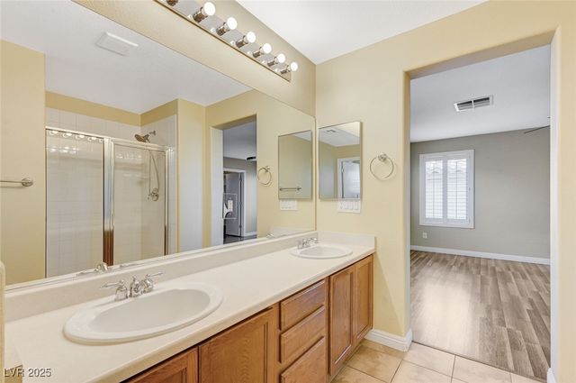 10644 Tray Mountain Avenue, Las Vegas, NV 89166