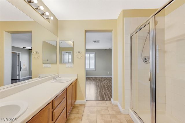 10644 Tray Mountain Avenue, Las Vegas, NV 89166