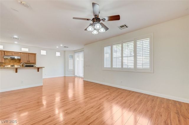 10644 Tray Mountain Avenue, Las Vegas, NV 89166