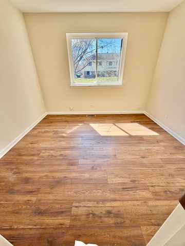1053 Scanlon Drive A1, Wheeling, IL 60090