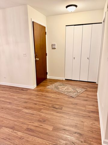 1053 Scanlon Drive A1, Wheeling, IL 60090