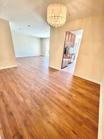 1053 Scanlon Drive A1, Wheeling, IL 60090
