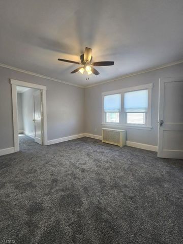 23 Park Ave, Garfield City, NJ 07026