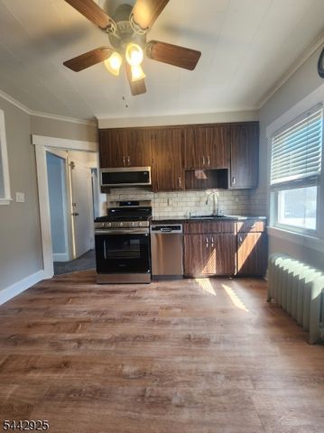 23 Park Ave, Garfield City, NJ 07026
