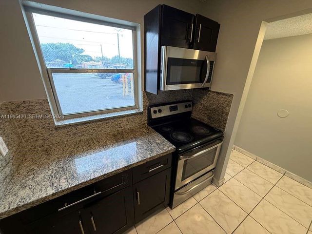 2721 NW 23rd Court 4, Miami, FL 33142
