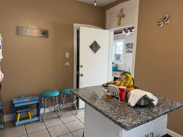 5528 W Henderson Street, Chicago, IL 60641