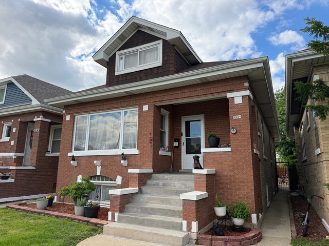 5528 W Henderson Street, Chicago, IL 60641