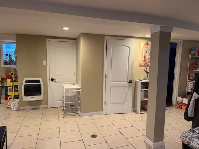5528 W Henderson Street, Chicago, IL 60641