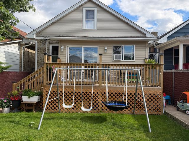 5528 W Henderson Street, Chicago, IL 60641