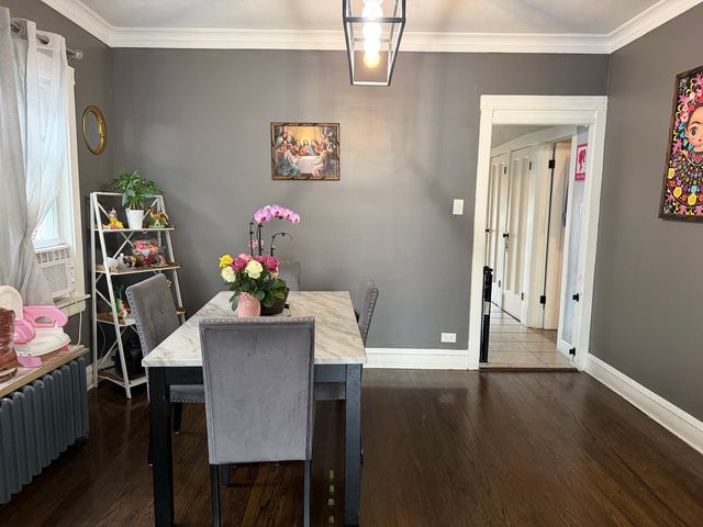 5528 W Henderson Street, Chicago, IL 60641