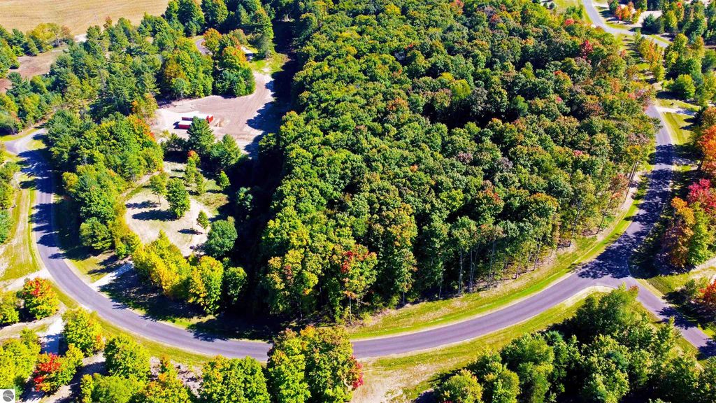 Image 12 of property listing at 2961 Wildfire Road, Kingsley, MI 49649