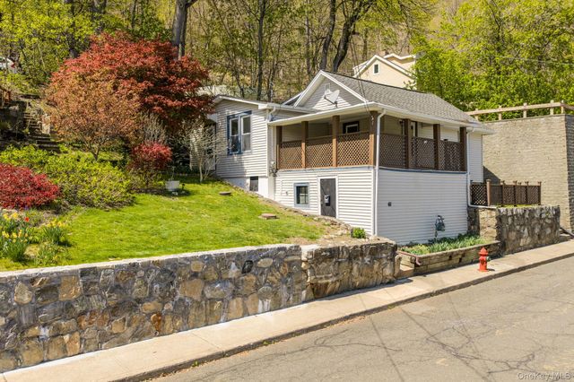 61 Kleitz Avenue, Highland Falls, NY 10928