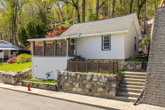 61 Kleitz Avenue, Highland Falls, NY 10928