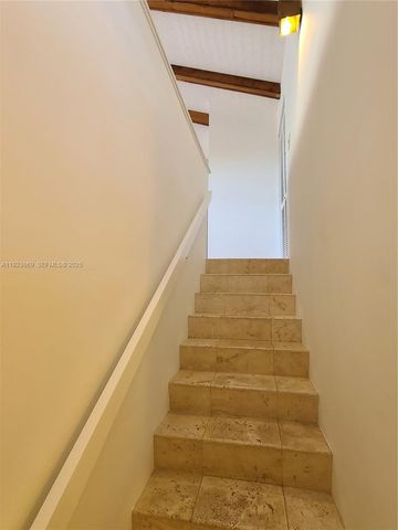 10282 NW 9th St Cir 205, Miami, FL 33172