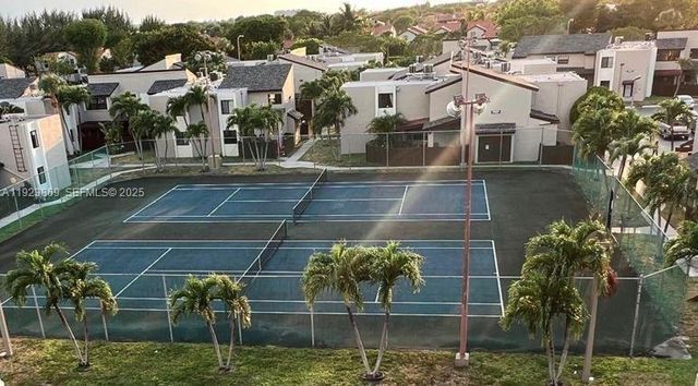 10282 NW 9th St Cir 205, Miami, FL 33172