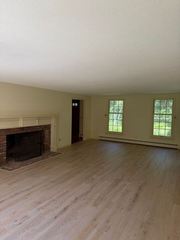 16 Flint Rd, Oakham, MA 01068