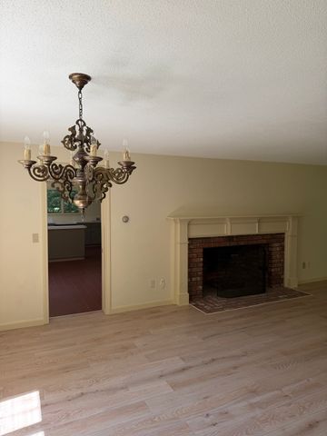 16 Flint Rd, Oakham, MA 01068