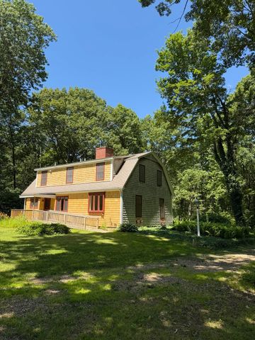 16 Flint Rd, Oakham, MA 01068