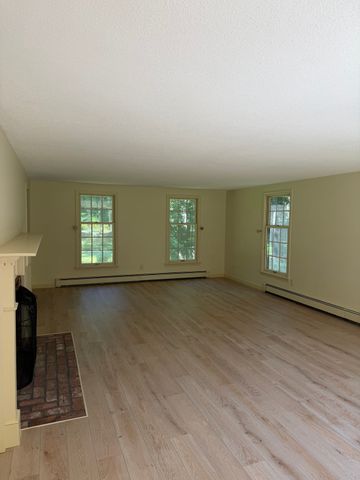 16 Flint Rd, Oakham, MA 01068