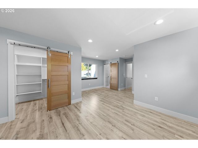 1736 DRURY Ln, Grants Pass, OR 97527