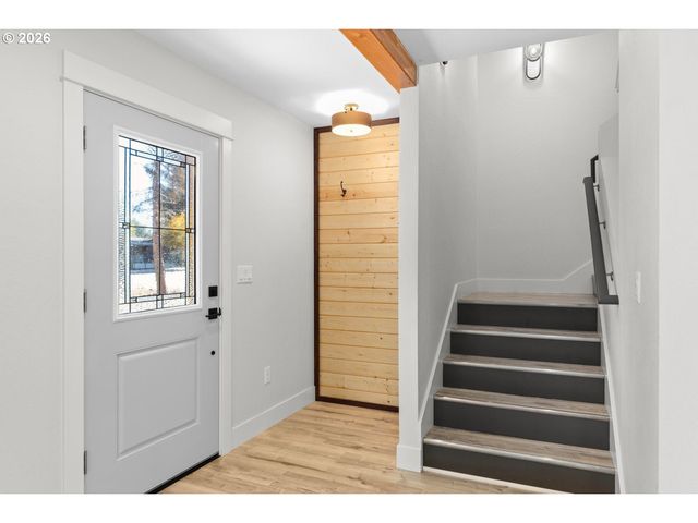 1736 DRURY Ln, Grants Pass, OR 97527