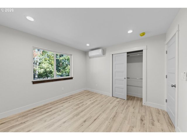 1736 DRURY Ln, Grants Pass, OR 97527