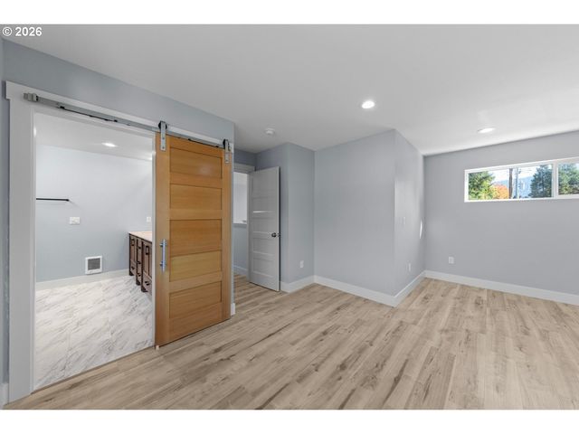 1736 DRURY Ln, Grants Pass, OR 97527
