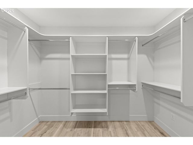 1736 DRURY Ln, Grants Pass, OR 97527