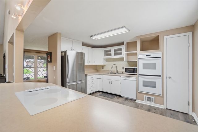 1133 Primrose Drive, West Carrollton, OH 45449