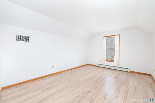 15 Studio Hill Circle, Kent, CT 06757