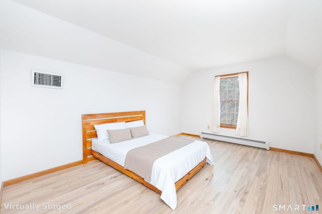 15 Studio Hill Circle, Kent, CT 06757
