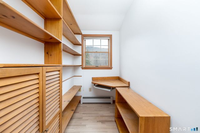 15 Studio Hill Circle, Kent, CT 06757