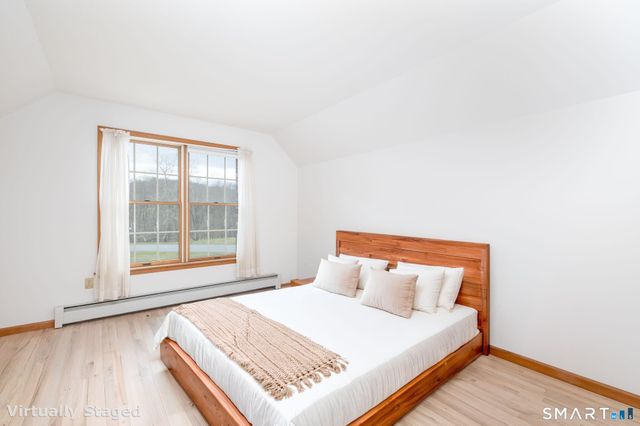 15 Studio Hill Circle, Kent, CT 06757