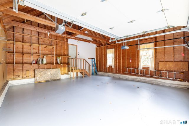 15 Studio Hill Circle, Kent, CT 06757