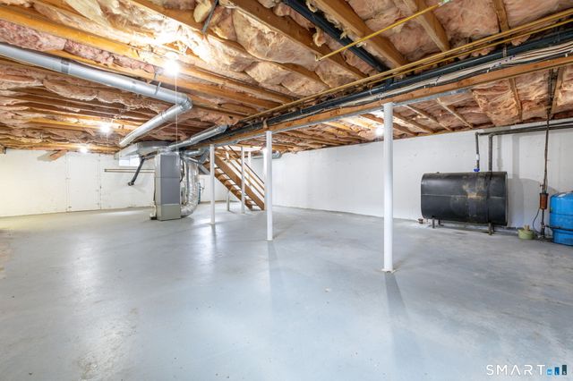 15 Studio Hill Circle, Kent, CT 06757