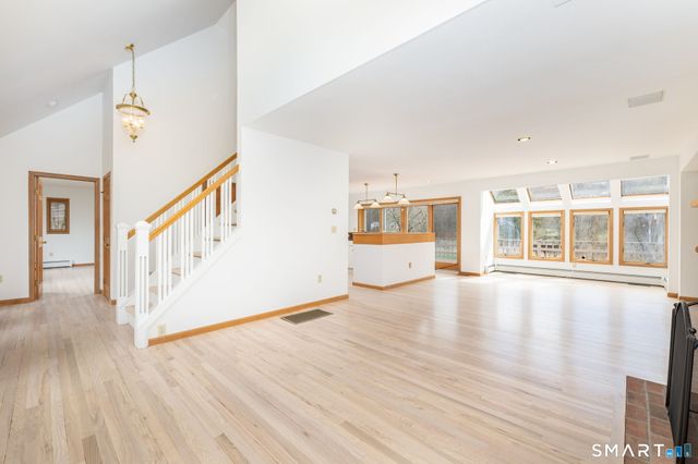 15 Studio Hill Circle, Kent, CT 06757