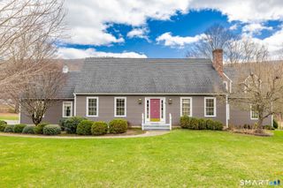 15 Studio Hill Circle, Kent, CT 06757