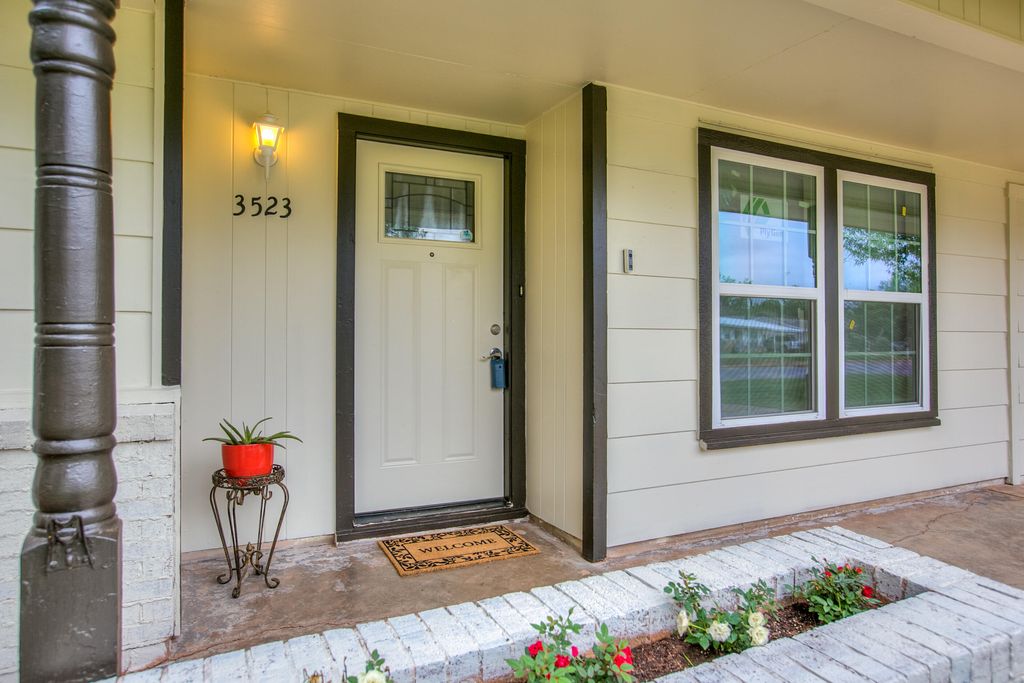Image 6 of property listing at 3523 S Oxford Drive, San Angelo, TX 76904