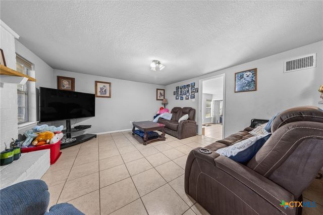203 Margaret Lee Street, Copperas Cove, TX 76522