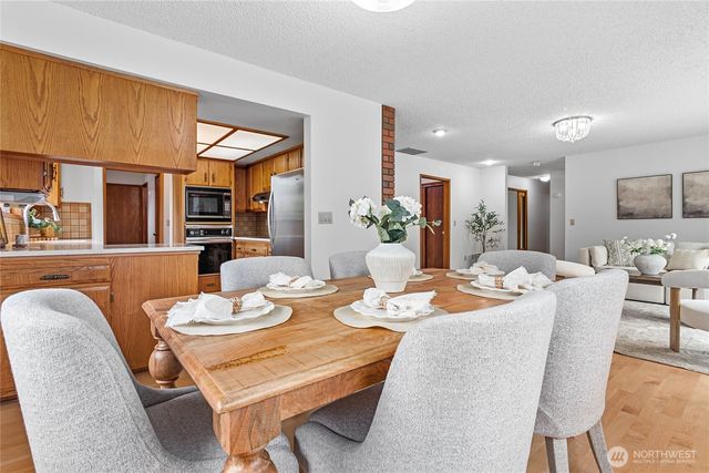 1704 Village Drive, Lynden, WA 98264