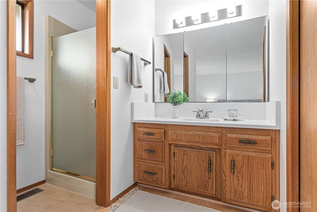 1704 Village Drive, Lynden, WA 98264