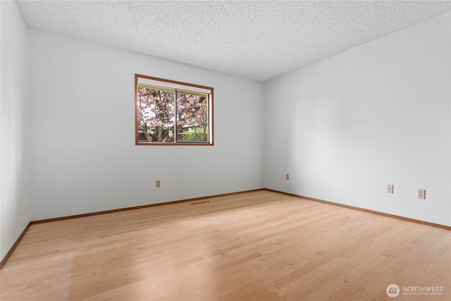 1704 Village Drive, Lynden, WA 98264