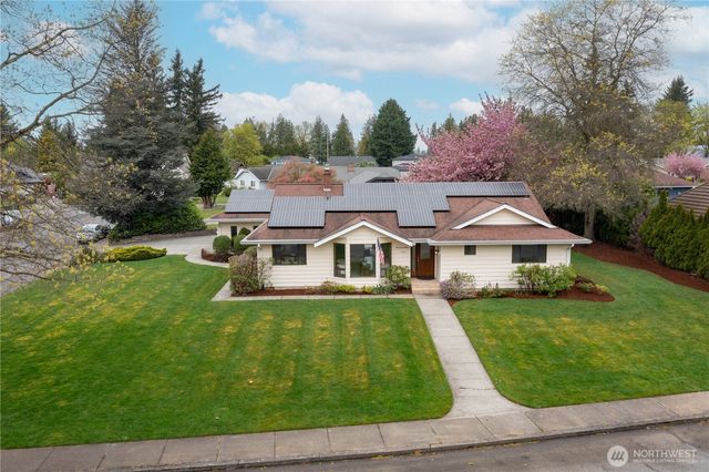 1704 Village Drive, Lynden, WA 98264