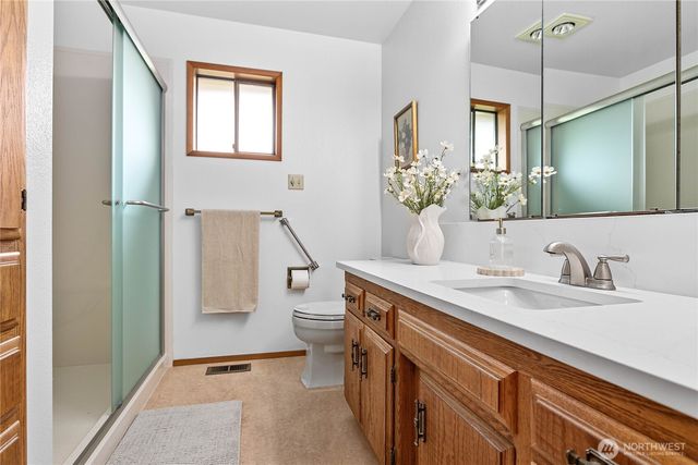1704 Village Drive, Lynden, WA 98264