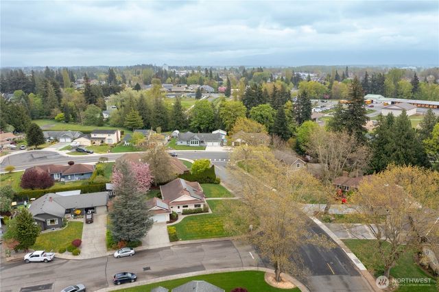 1704 Village Drive, Lynden, WA 98264