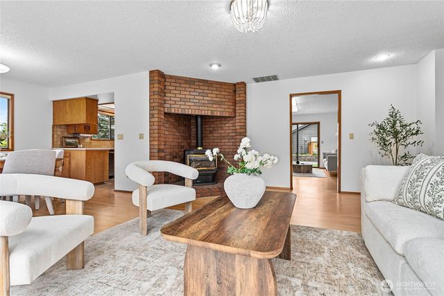 1704 Village Drive, Lynden, WA 98264