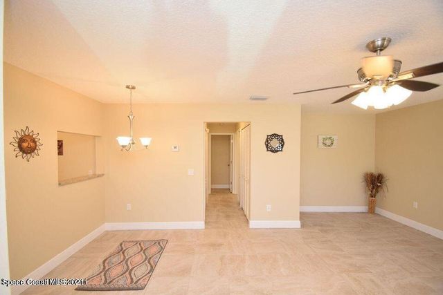 670 Cedar Side Circle NE, Palm Bay, FL 32905
