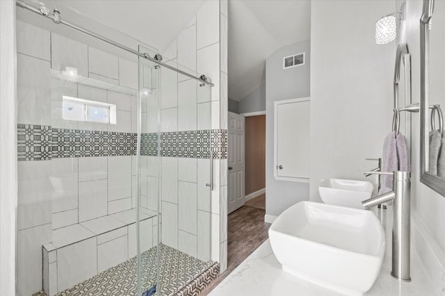 8617 Fairfax Avenue, Rowlett, TX 75089