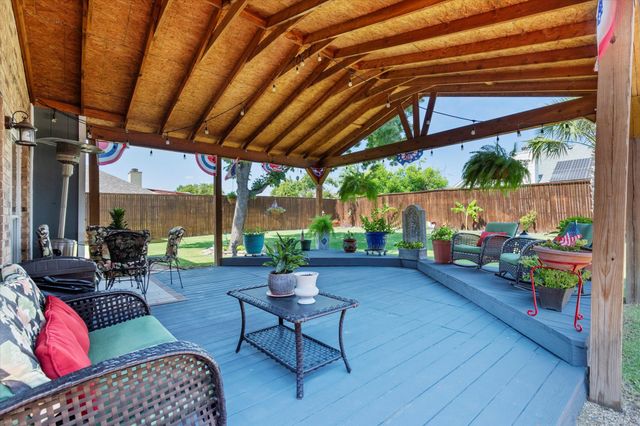 8617 Fairfax Avenue, Rowlett, TX 75089